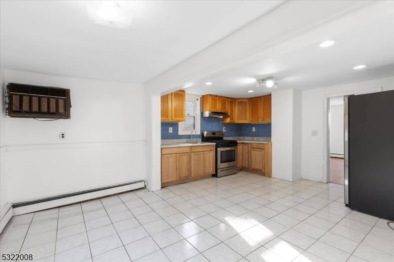 Woodland Park, NJ 07424,219 New St
