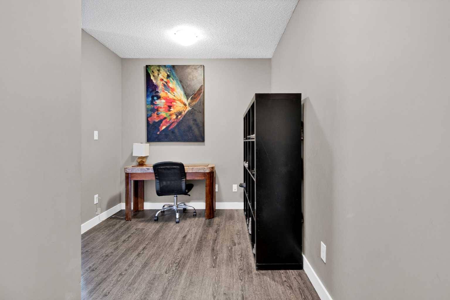 Calgary, AB T2A 4Y5,1317 27 ST SE #1415