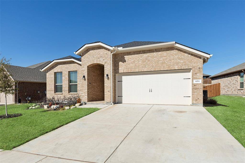 Rhome, TX 76078,171 Tanager Drive