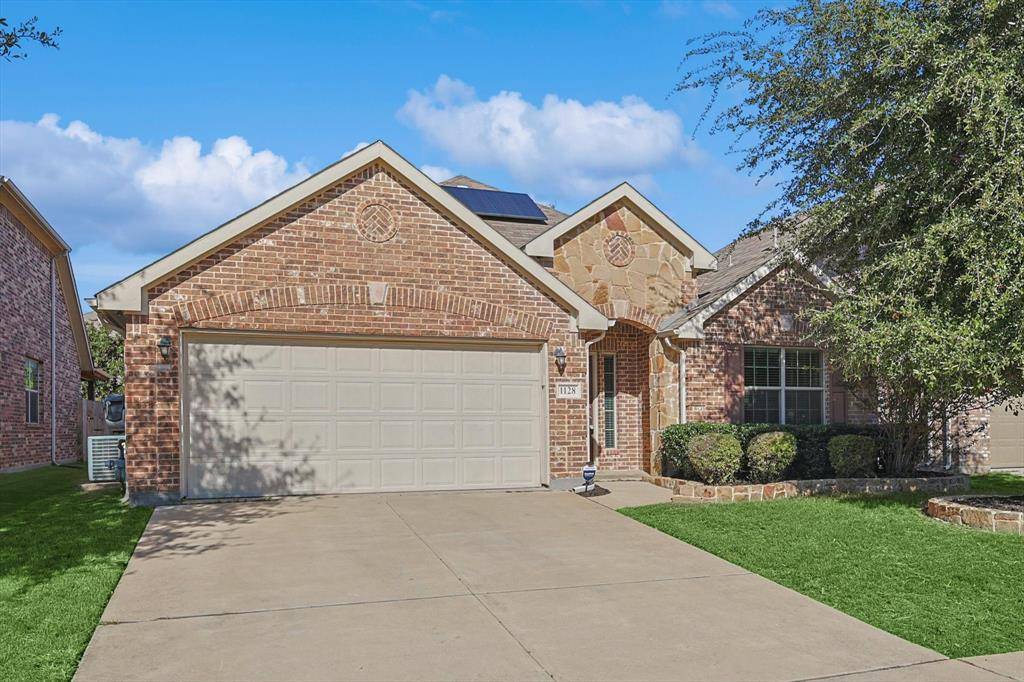 Fort Worth, TX 76052,1128 Crest Breeze Drive