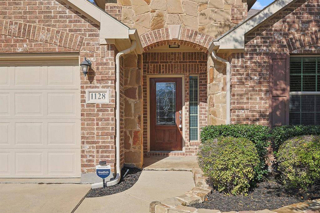 Fort Worth, TX 76052,1128 Crest Breeze Drive