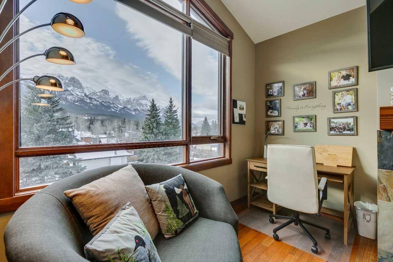 Canmore, AB T1W2J7,1002 8 AVE #302