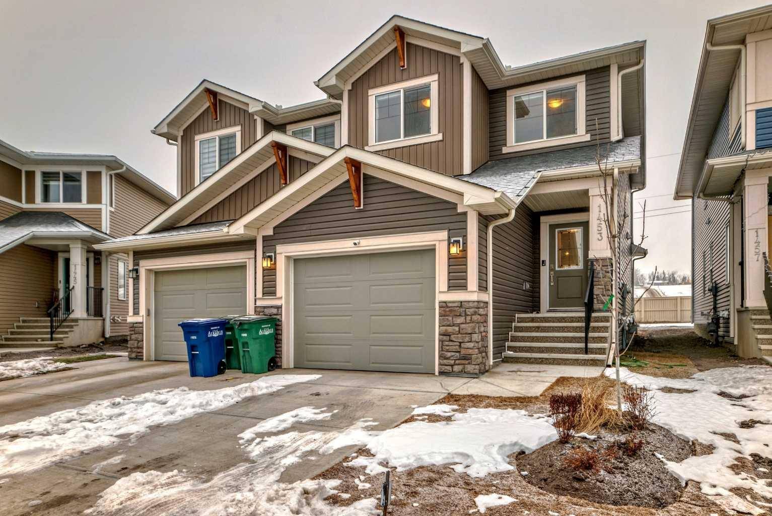 Airdrie, AB T4B 5K2,1453 bayview PT SW