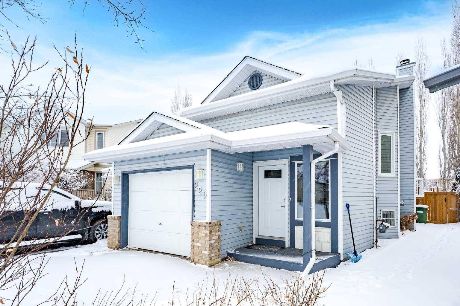 Airdrie, AB T4B 2J6,229 Willowbrook Close NW