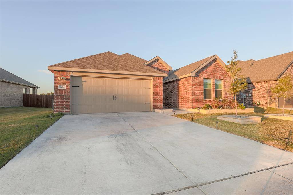 Garland, TX 75043,8361 SLOWBURN Drive