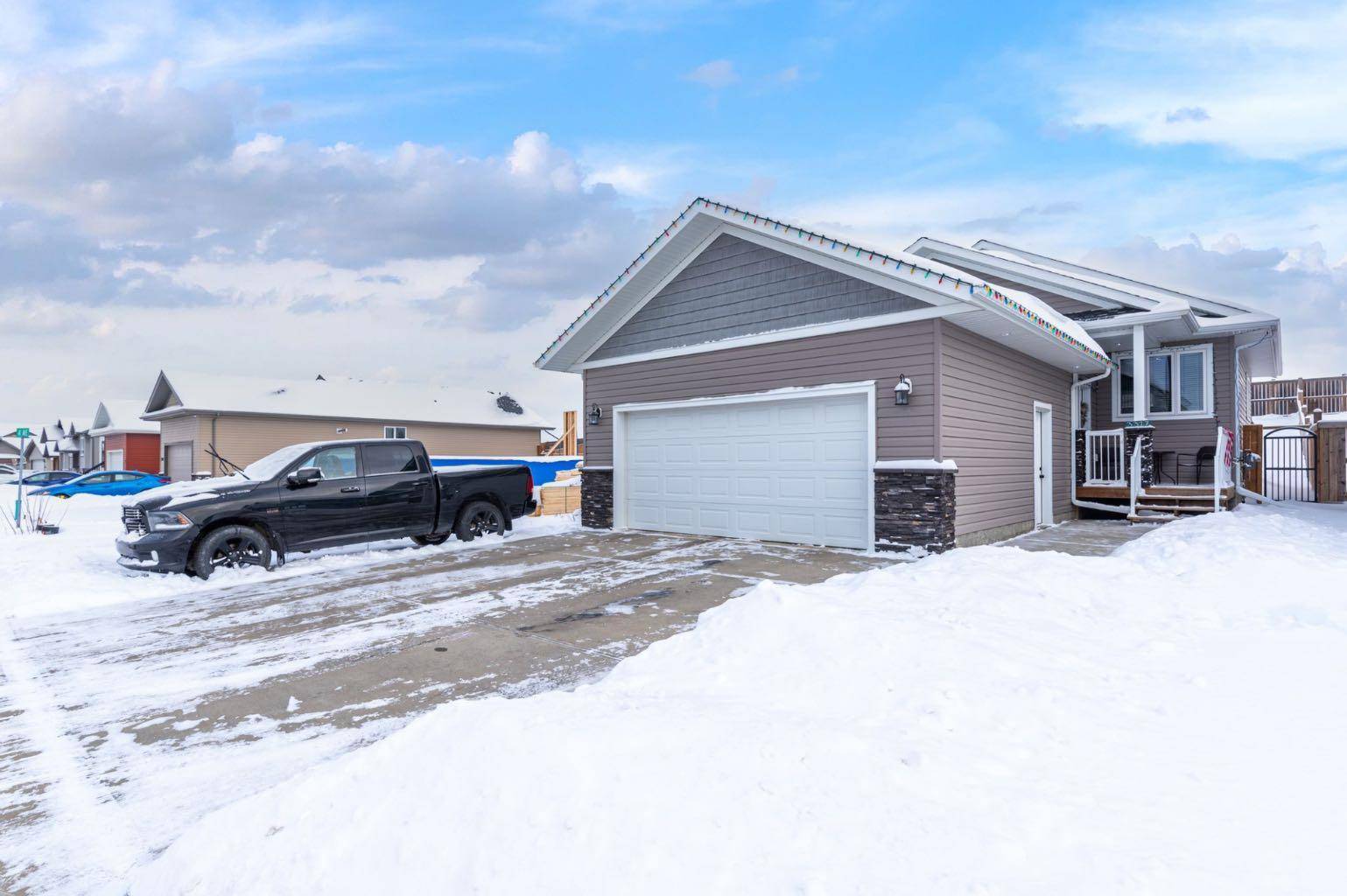 Lloydminster, SK S9V2K6,3317 41 AVE