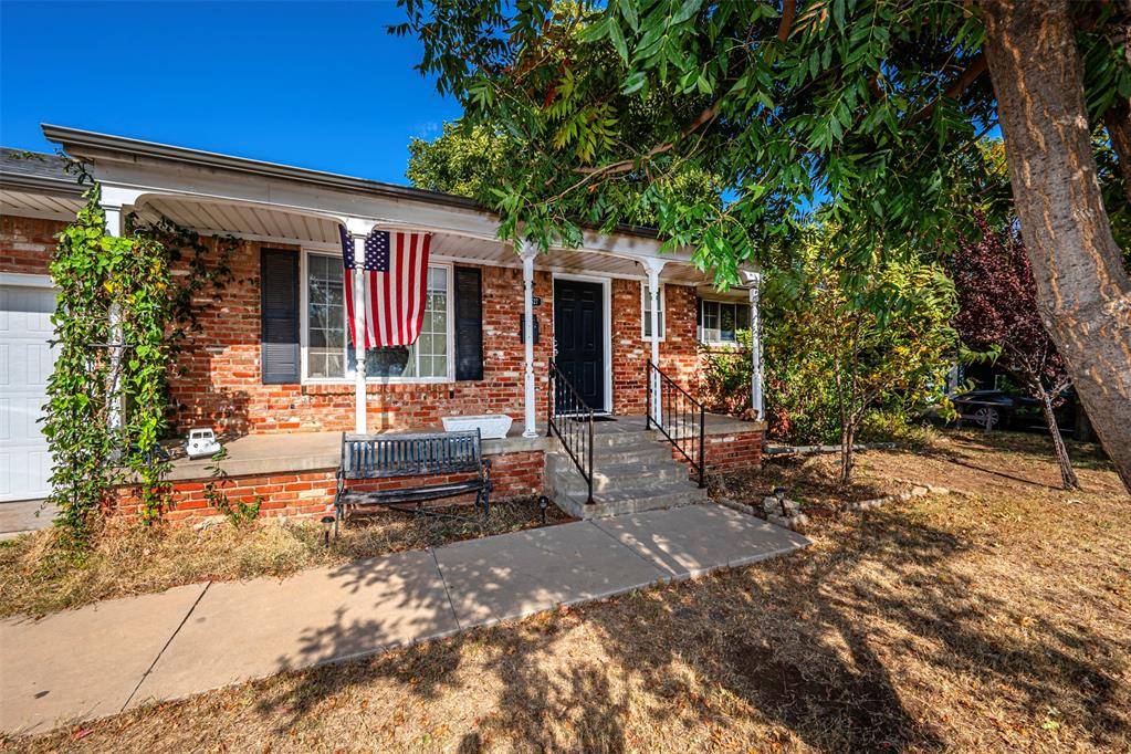 Oklahoma City, OK 73120,9627 Village Drive