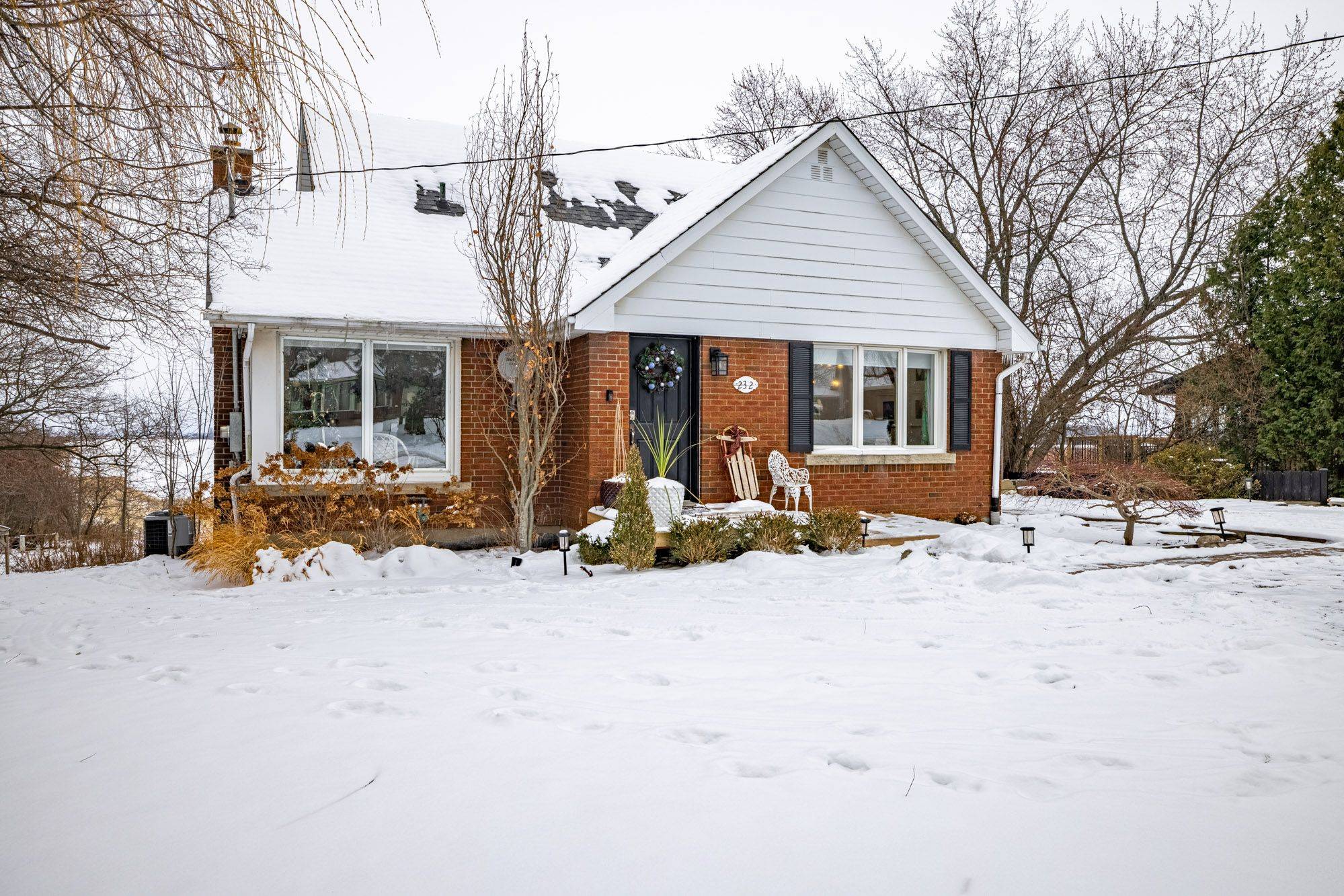 Niagara-on-the-lake, ON L0S 1J0,232 Queenston RD