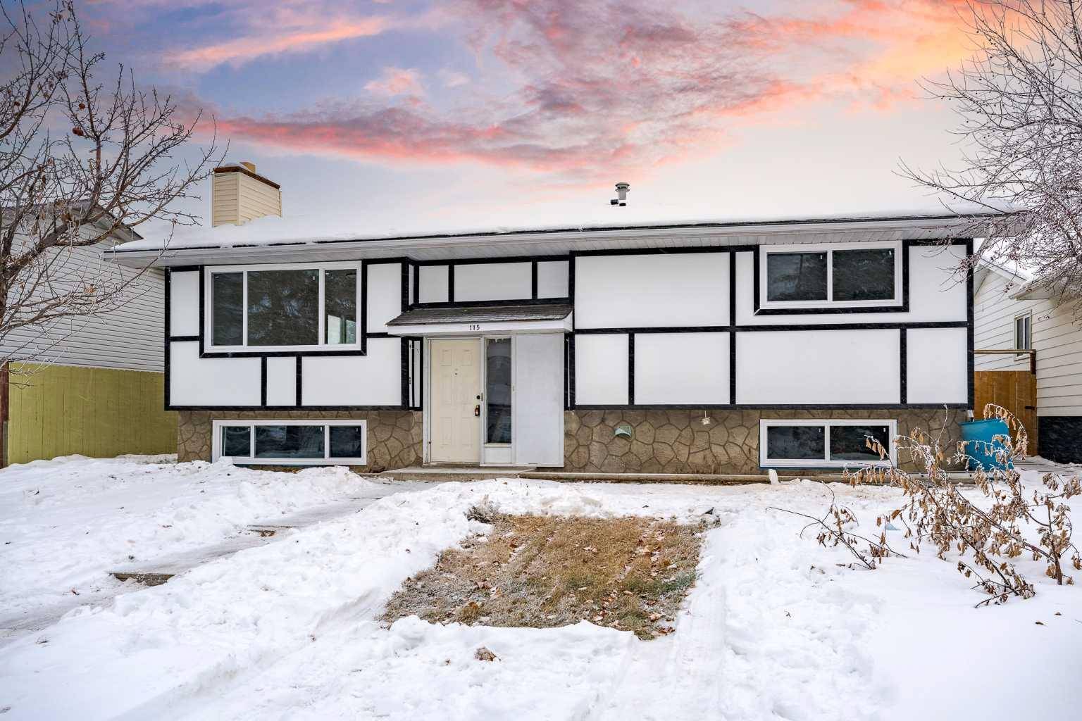 Calgary, AB T1Y1K8,115 Pinecrest CRES NE