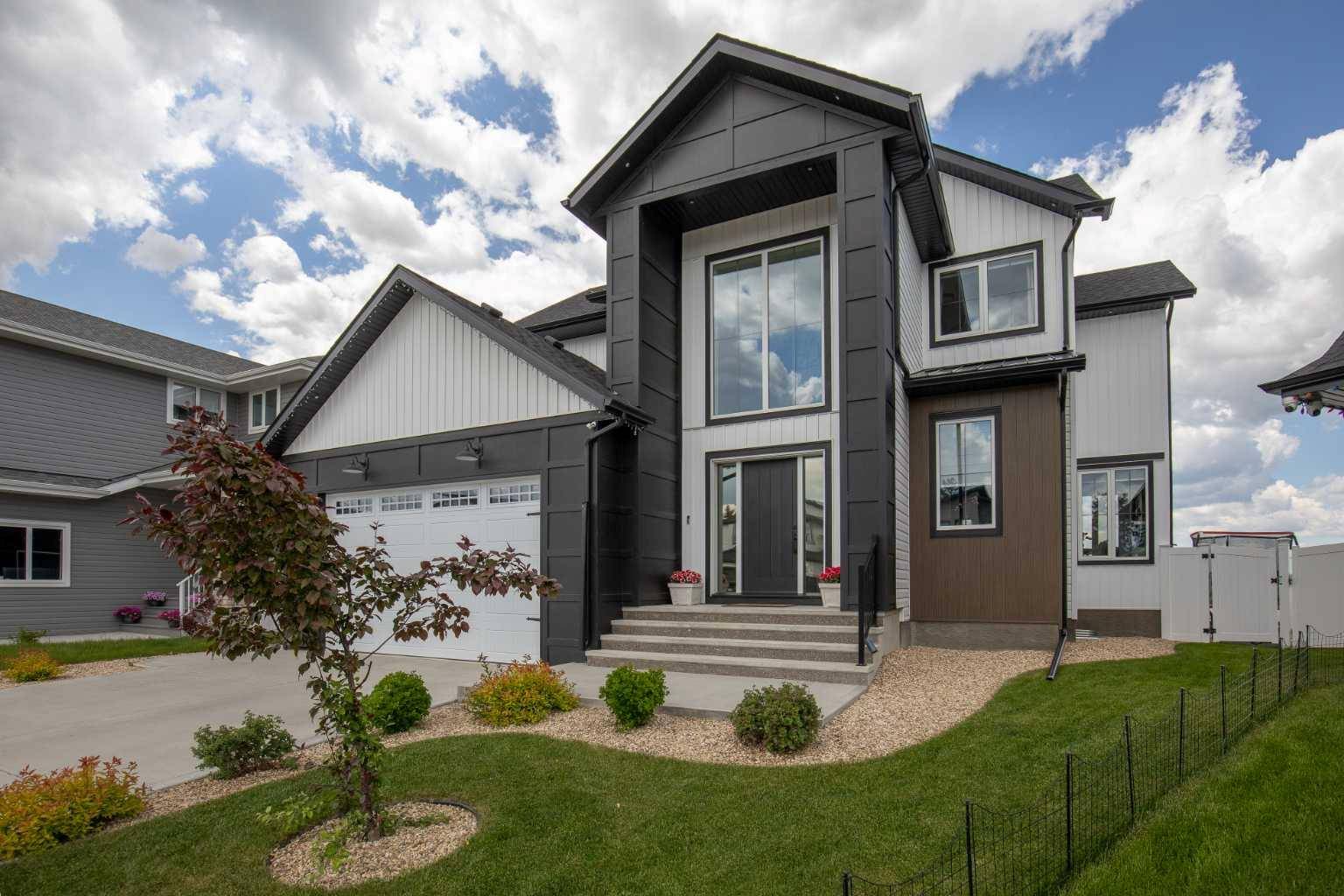 Lacombe, AB T4L 0K3,8 Cameron CT