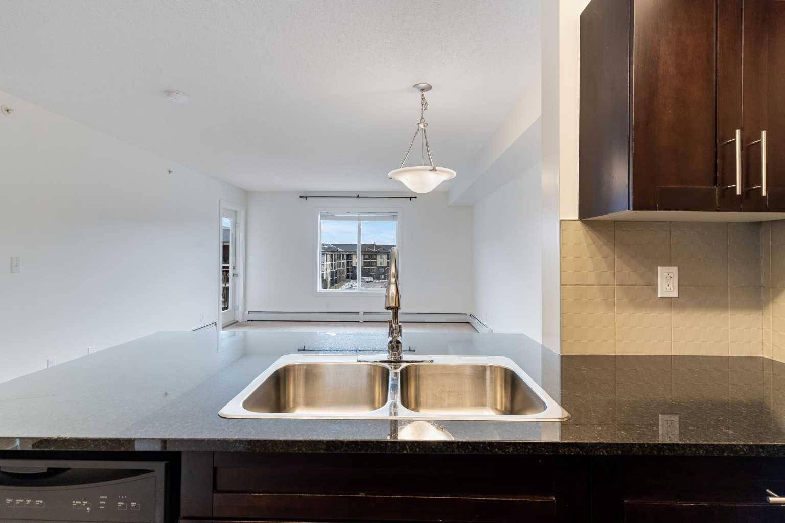 Calgary, AB T2X 2B9,81 Legacy BLVD SE #1411