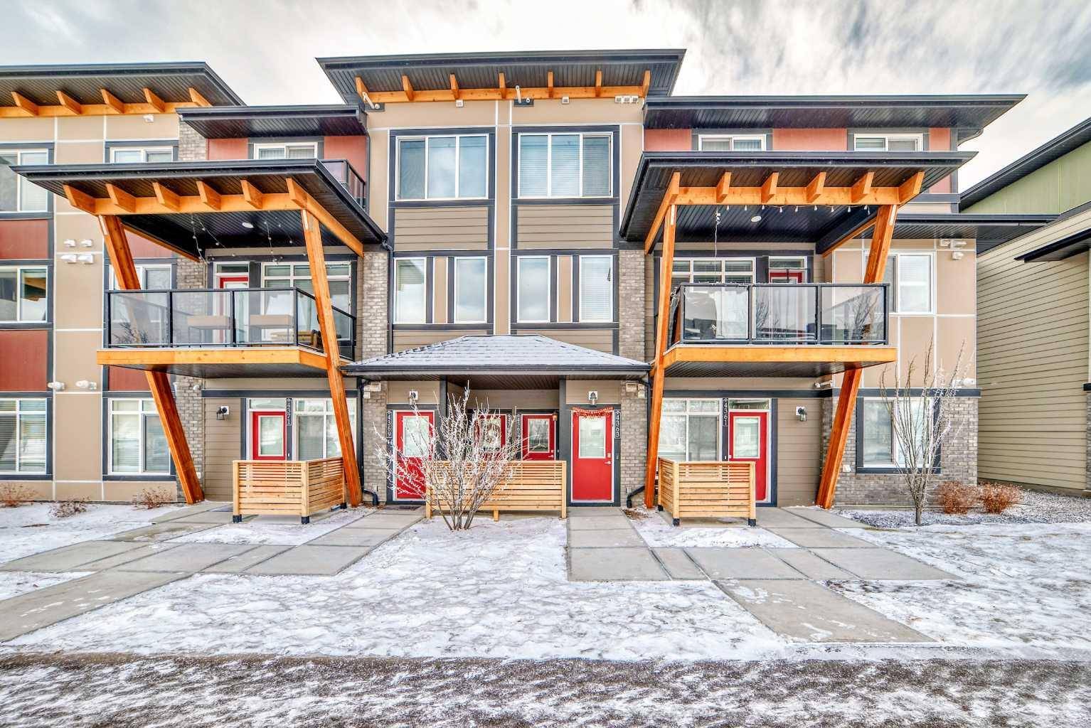 Calgary, AB T3M 3A7,4365 Seton DR SE