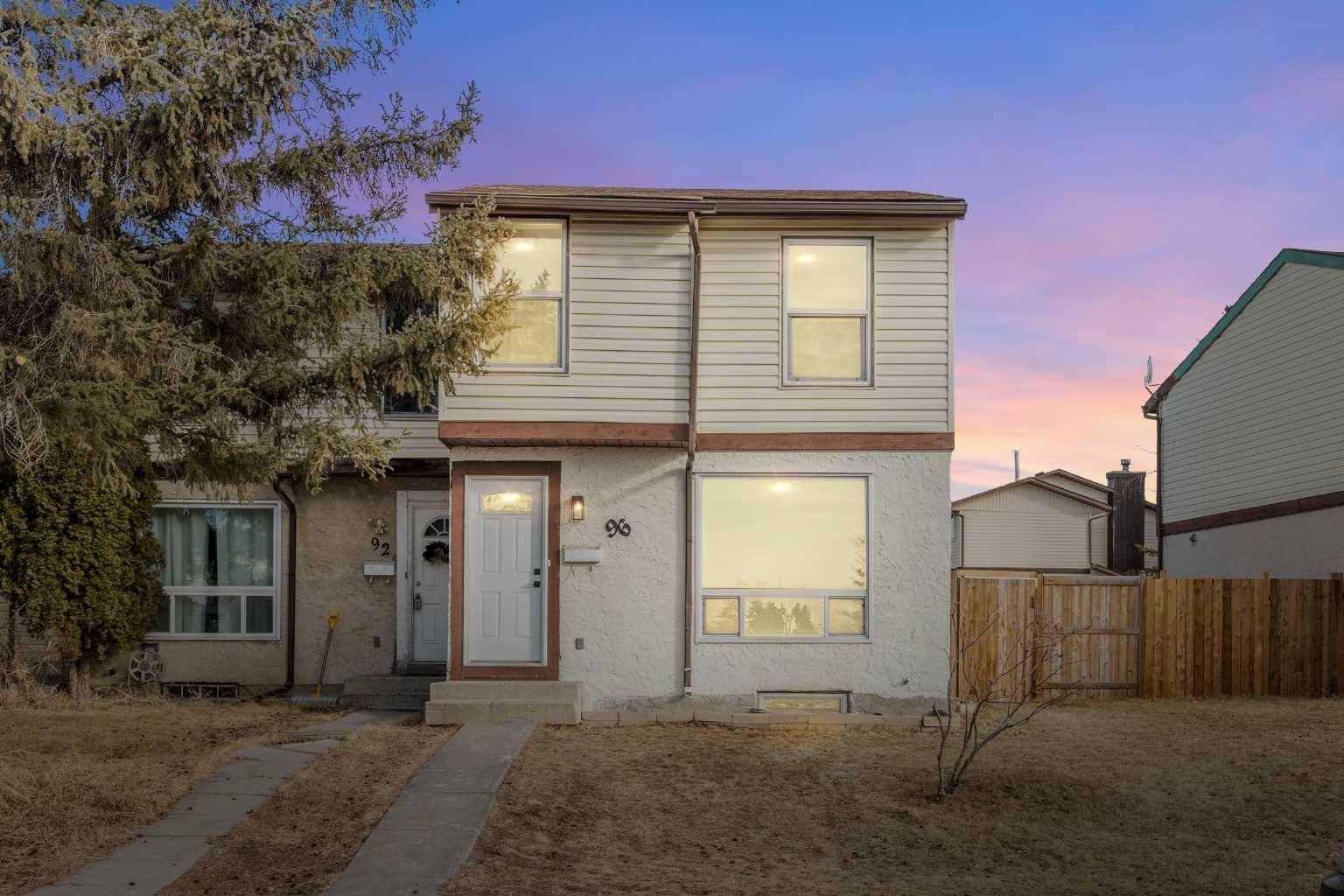 Calgary, AB T2A6H7,96 Abergale WAY NE