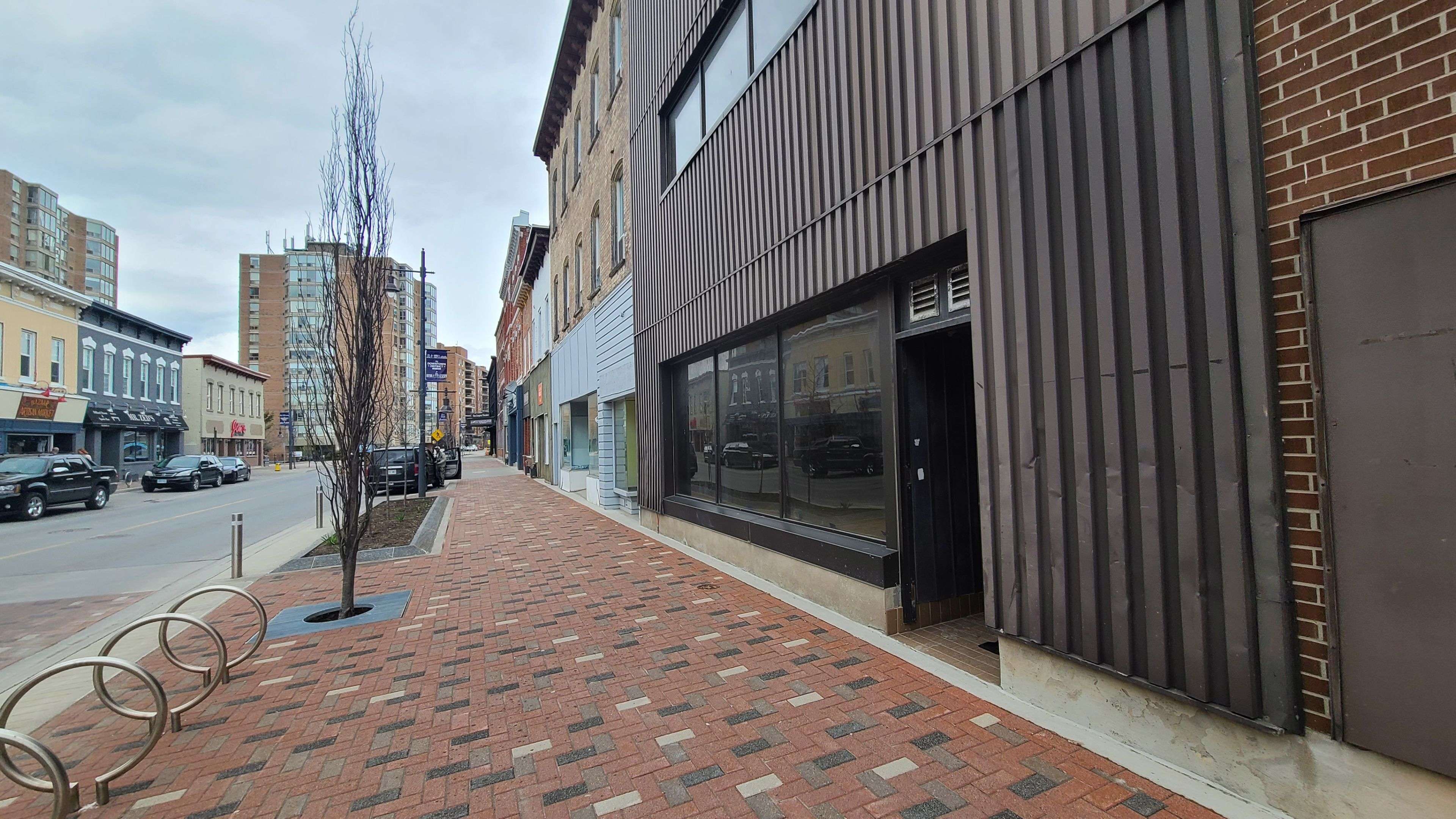 Belleville, ON K9N 2Z9,299 Front ST