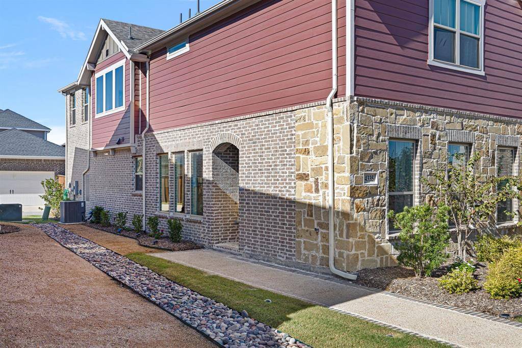 Arlington, TX 76005,4335 Fall Blossom Drive