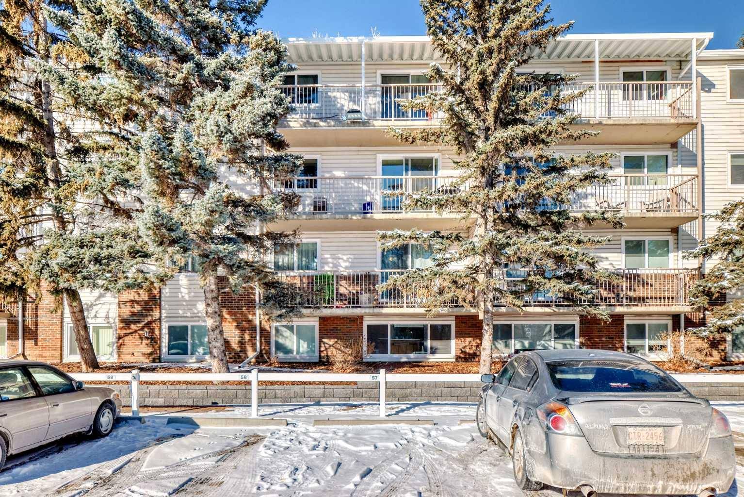 Calgary, AB T3A 2E1,3420 50 ST NW #115