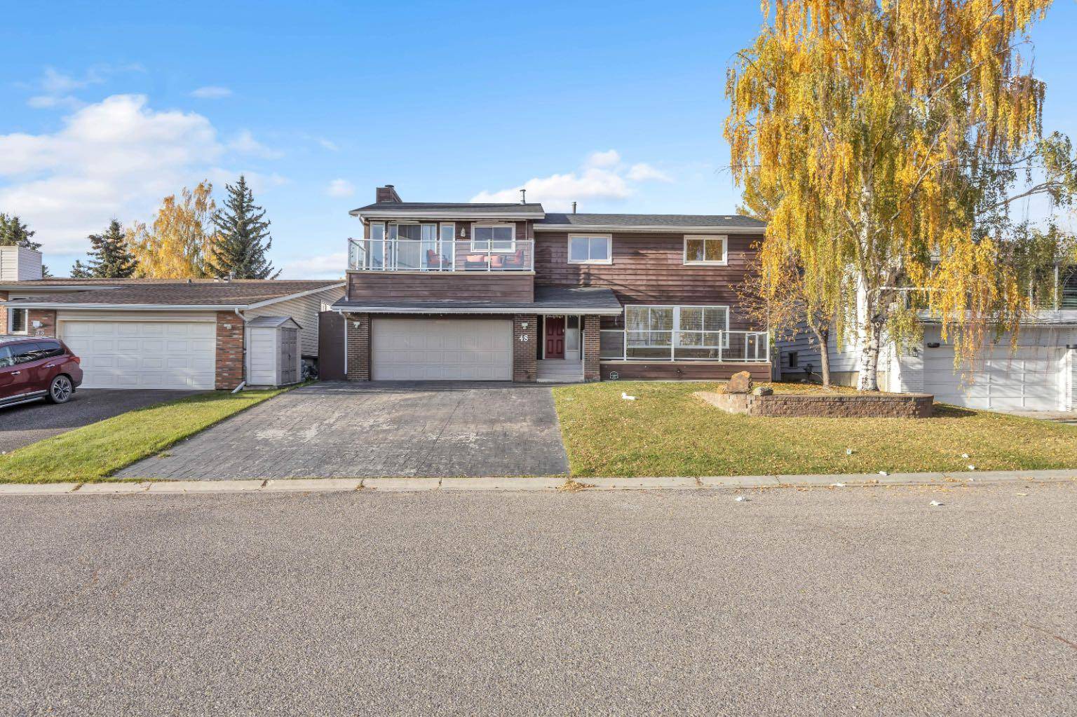 Calgary, AB T2J 5Y3,48 Deerview PL SE