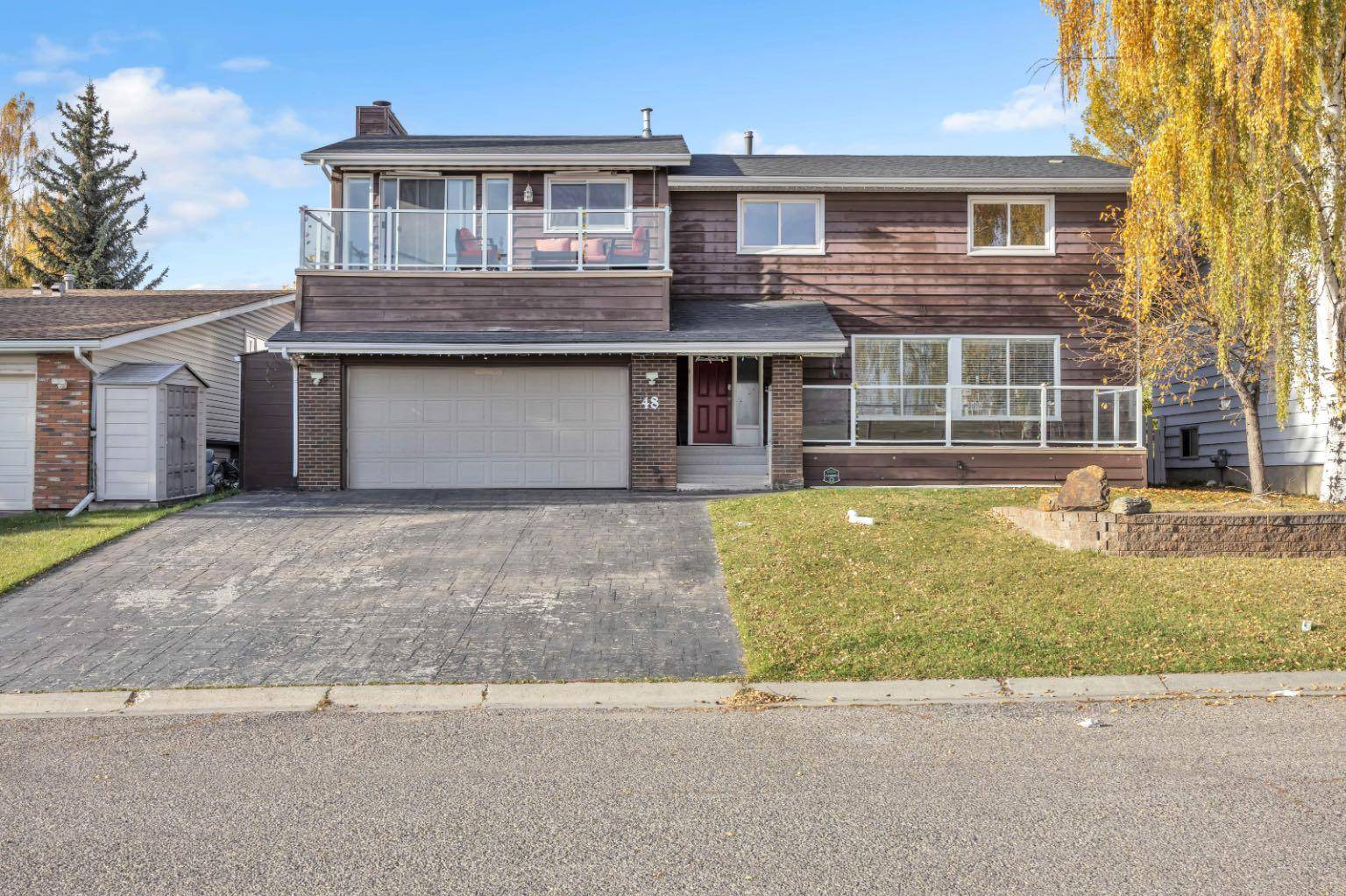 Calgary, AB T2J 5Y3,48 Deerview PL SE