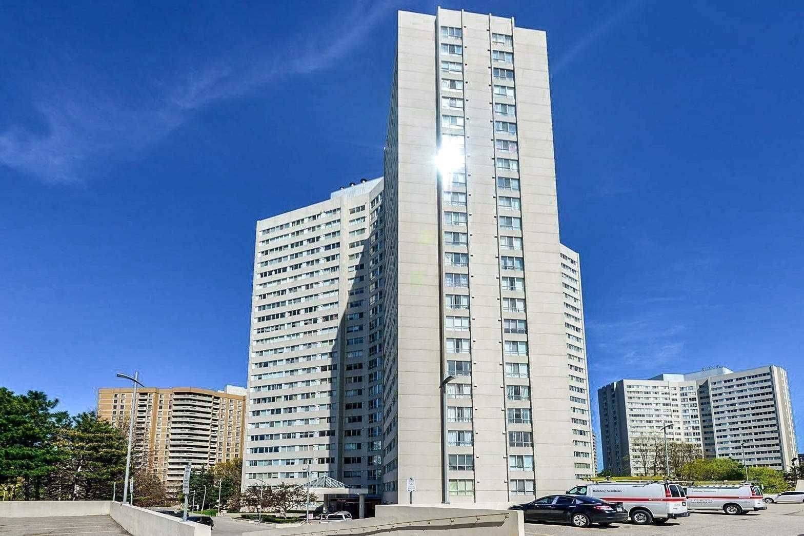 Mississauga, ON L5A 4B8,3700 Kaneff CRES #SPH8