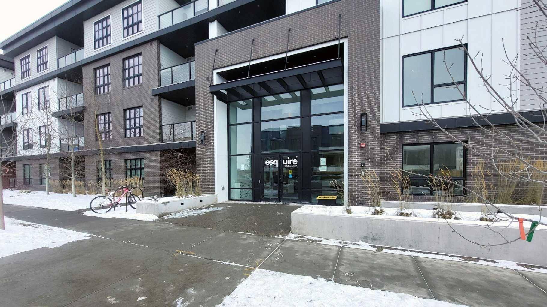 Calgary, AB T3B 6M2,4275 Norford AVE NW #323