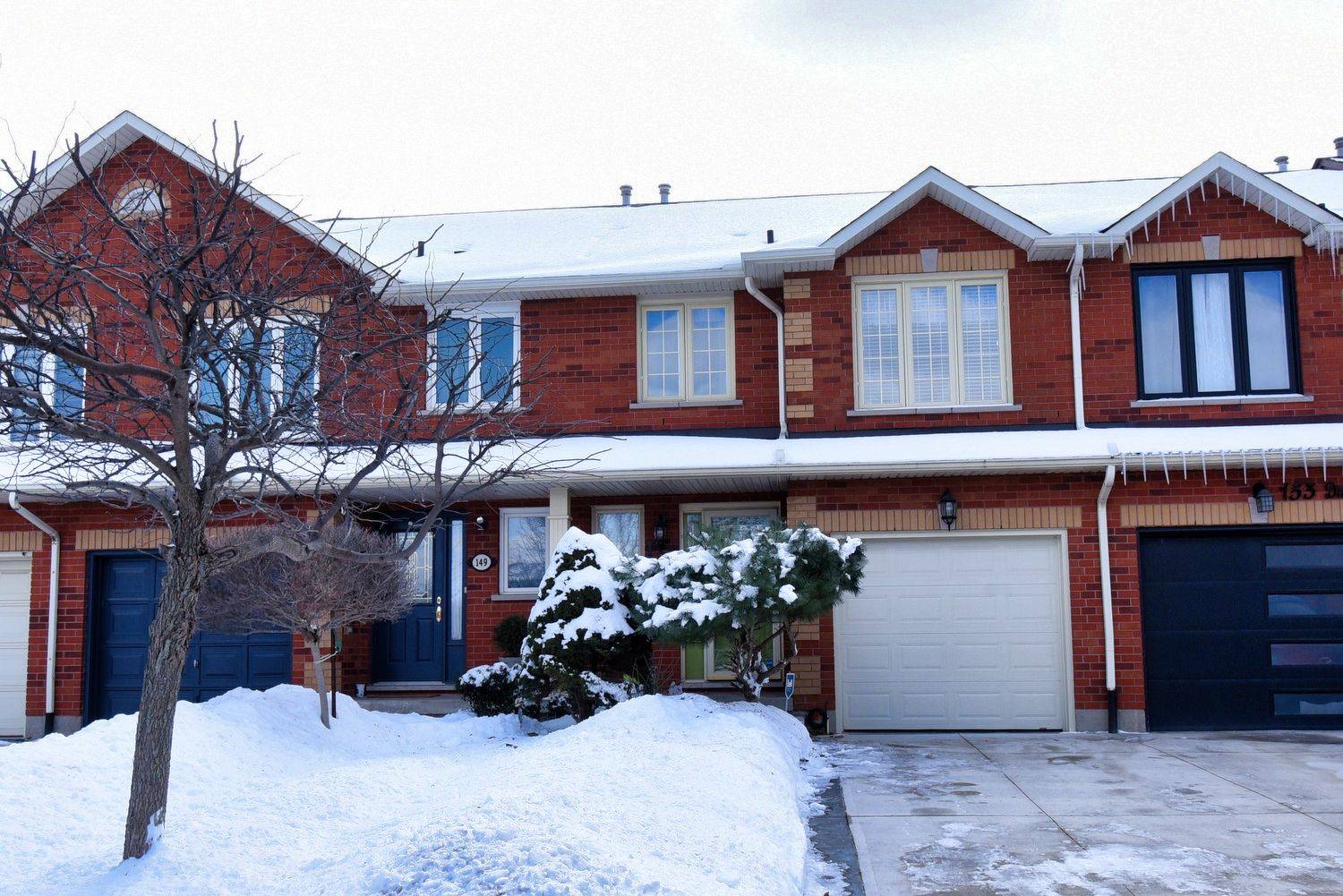 Hamilton, ON L9B 2K8,151 Dicenzo DR