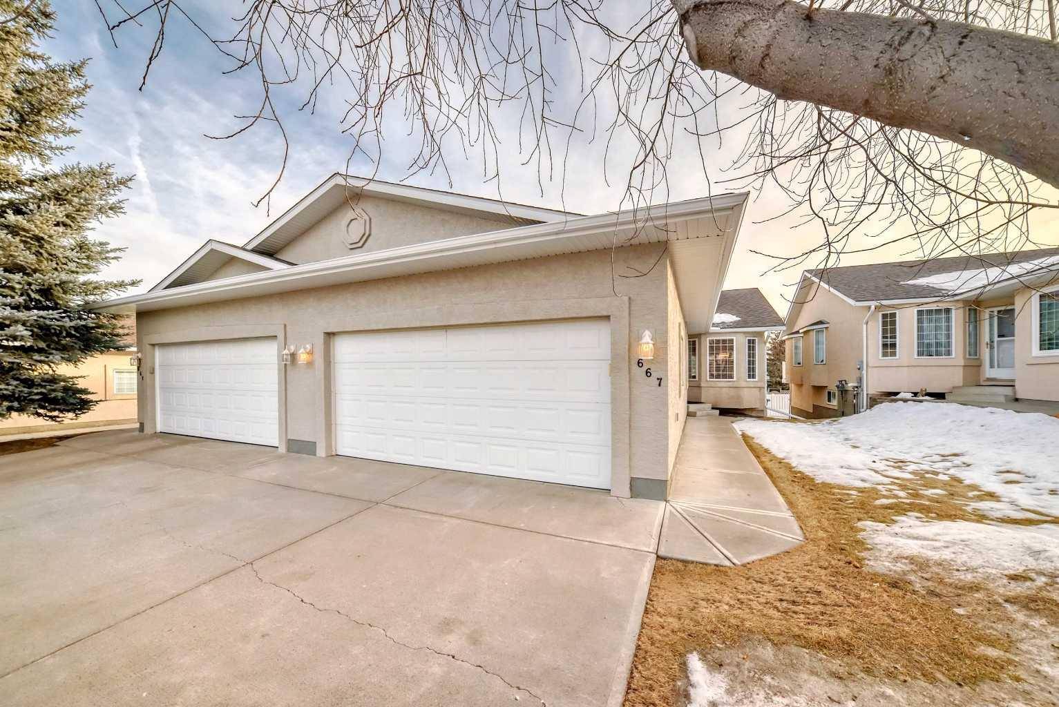 Okotoks, AB T0L 1T4,667 Sheep River Mews