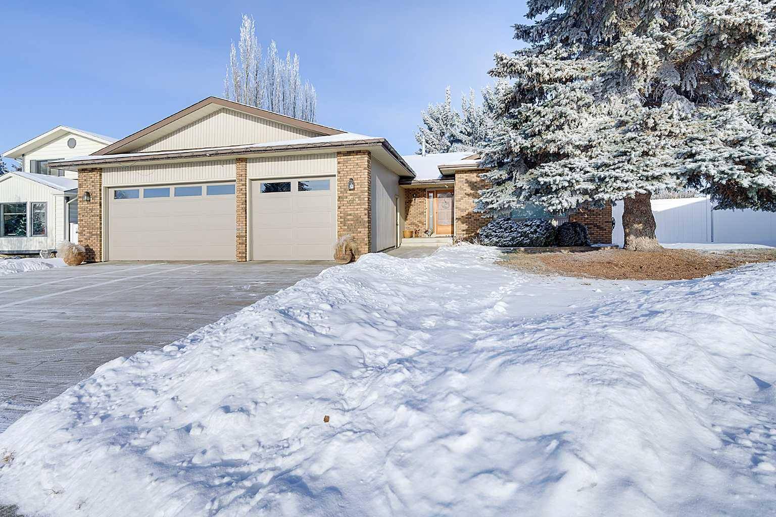 Red Deer, AB T4P 3K3,25 Rose CRES