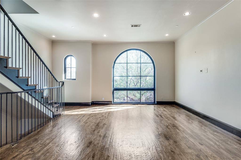 Dallas, TX 75219,4406 Bowser Avenue #19