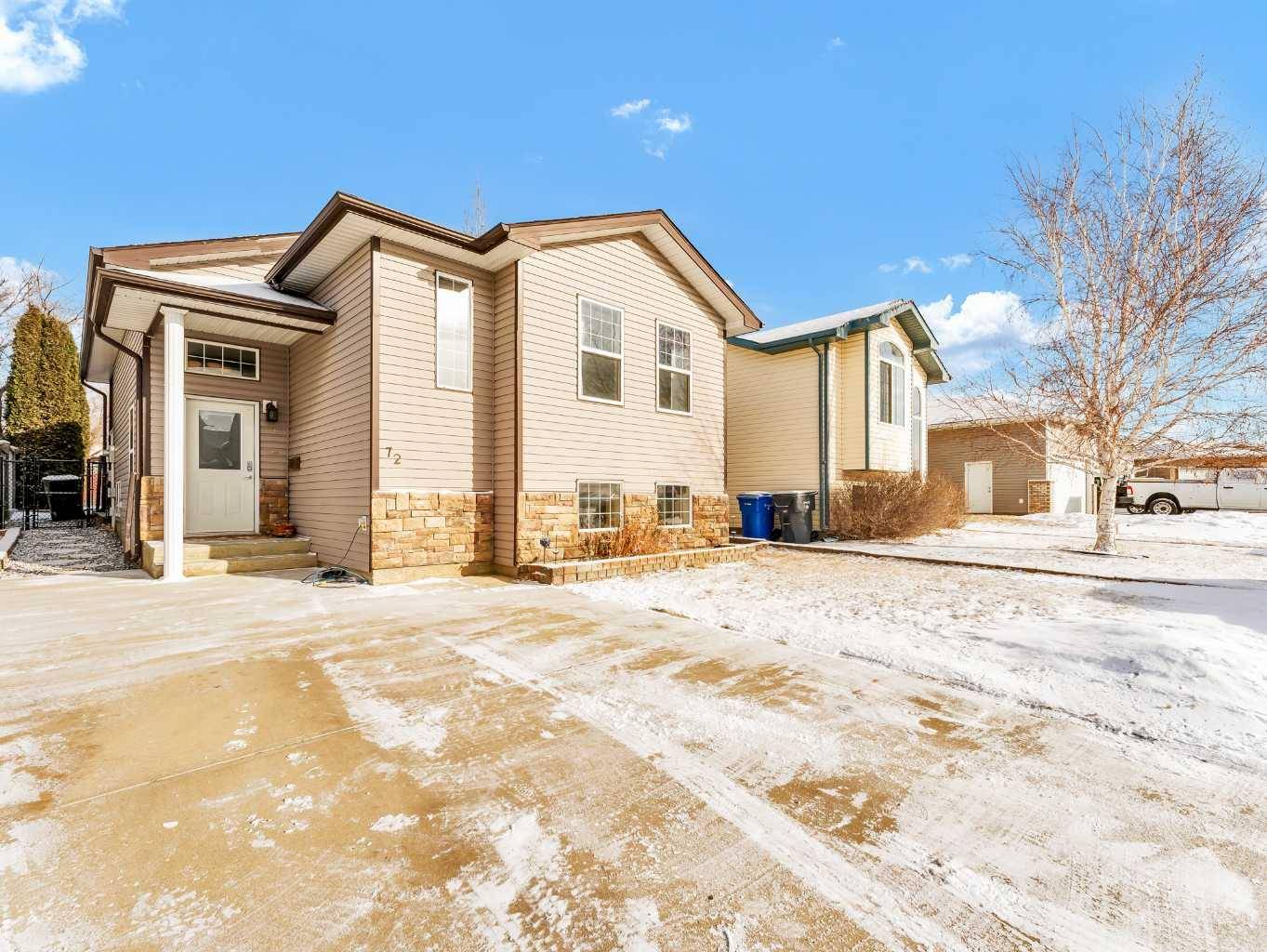 Medicine Hat, AB T1C2A8,72 Terrace Close NE