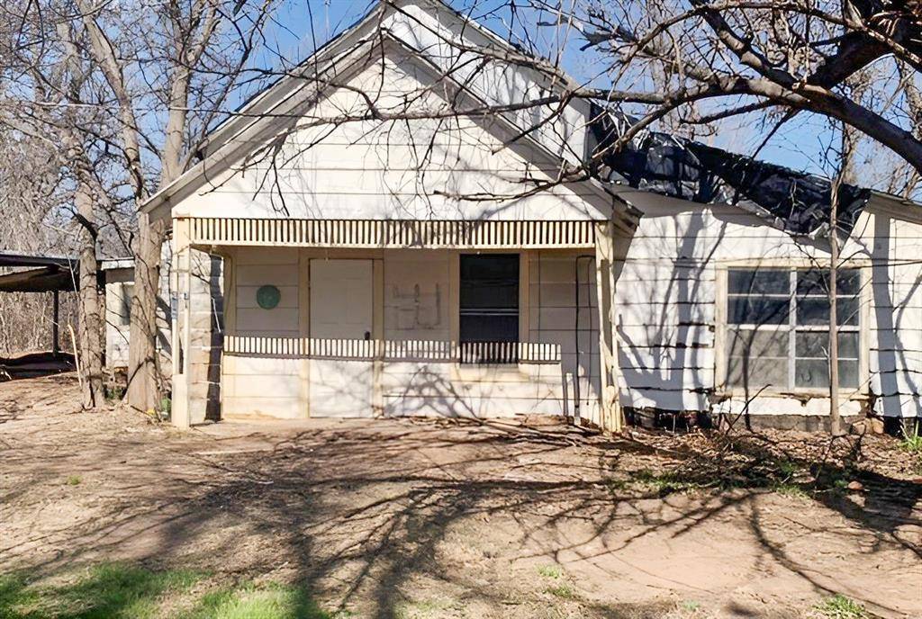 Tuscola, TX 79562,402 7th Street