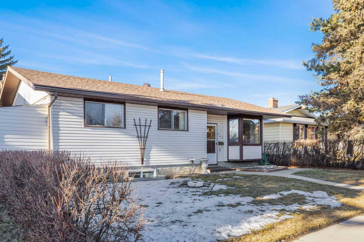 Calgary, AB T2A 4R3,447 Manora WAY NE