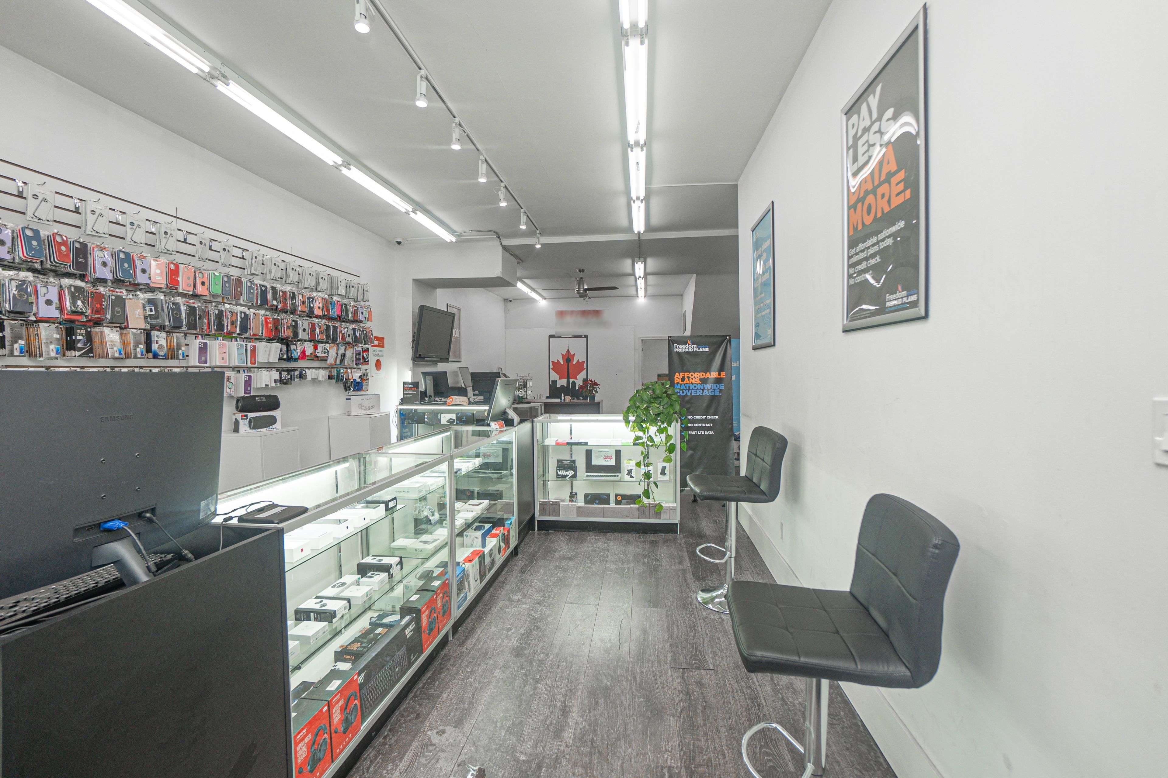 Toronto C03, ON M6E 2G9,1563 Eglinton AVE W