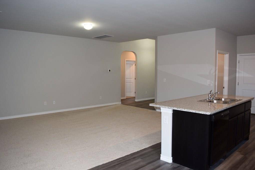 Yukon, OK 73099,11321 NW 95th Street