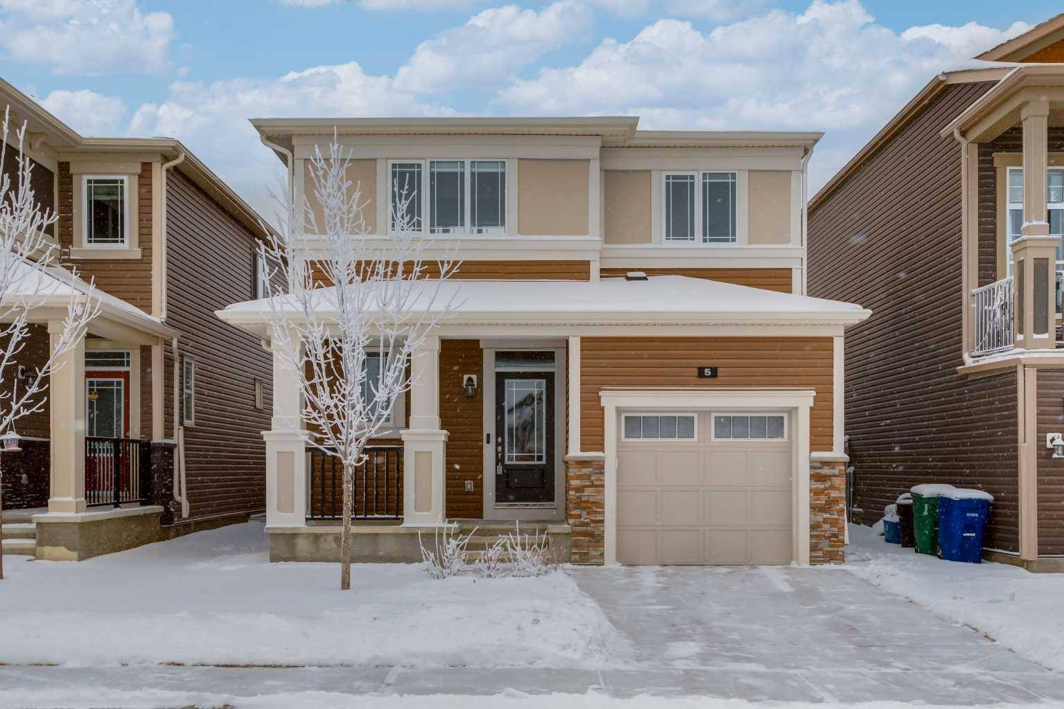 Airdrie, AB T4B 5E4,5 Osborne Link SW