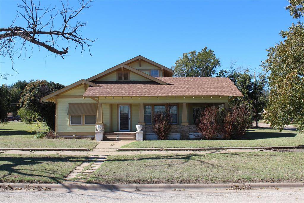 Munday, TX 76371,231 N 3rd Avenue