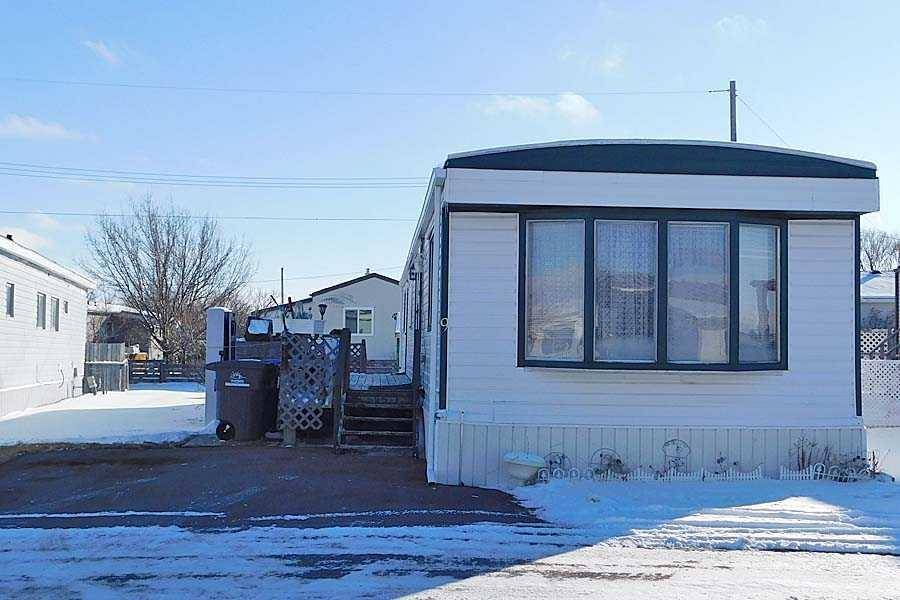 Claresholm, AB T0l 0T0,5853 4 ST W #9