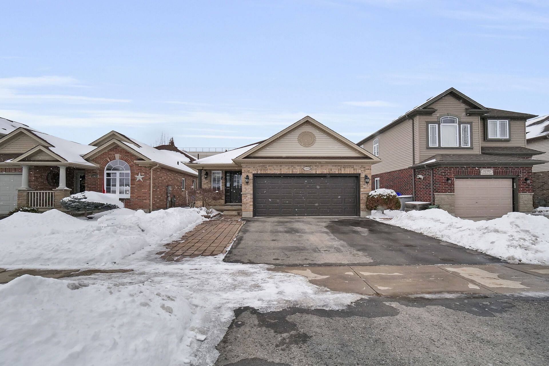 London, ON N6L 0B3,3299 Emilycarr LN