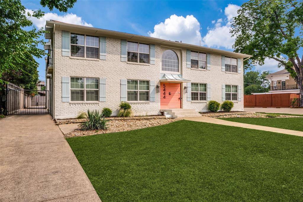 Dallas, TX 75214,5444 Gaston Avenue #105