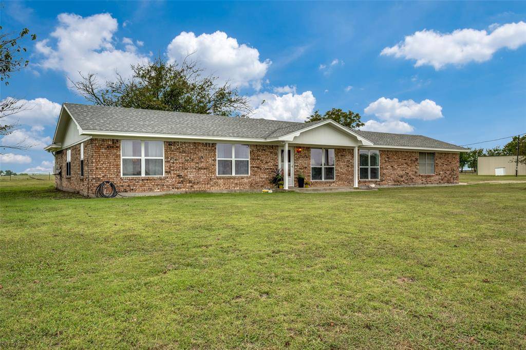 Muenster, TX 76252,3396 County Road 302