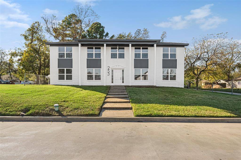 Sulphur Springs, TX 75482,253 Locust Street S #1N