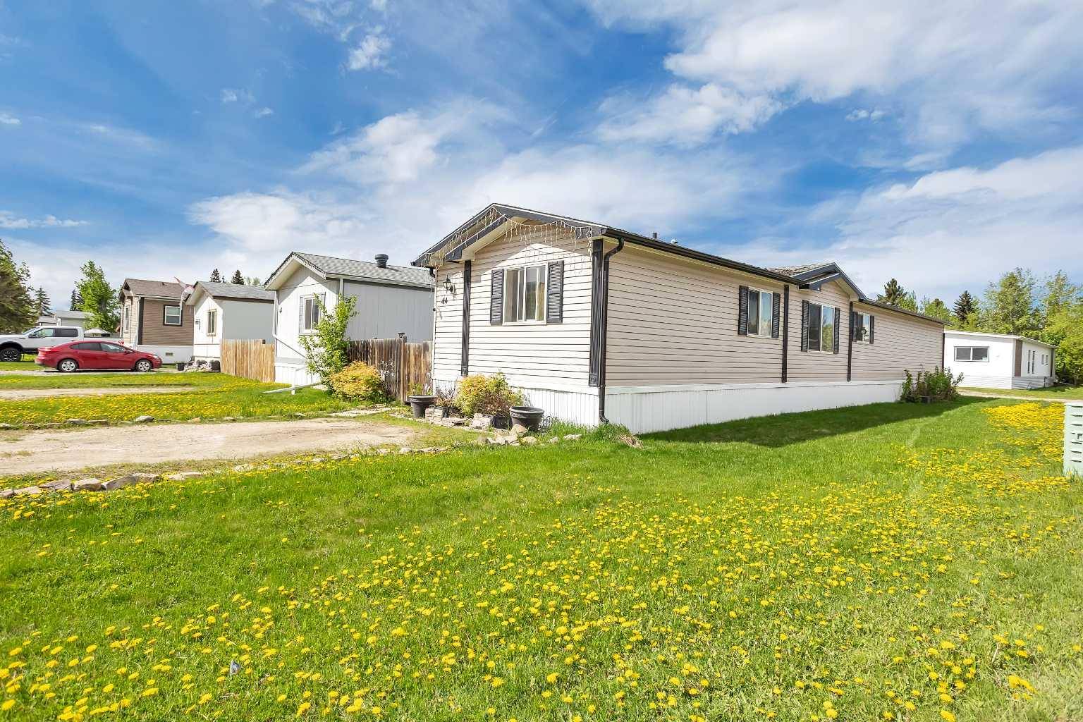 Sylvan Lake, AB T4S 1N7,4402 48 AVE #44