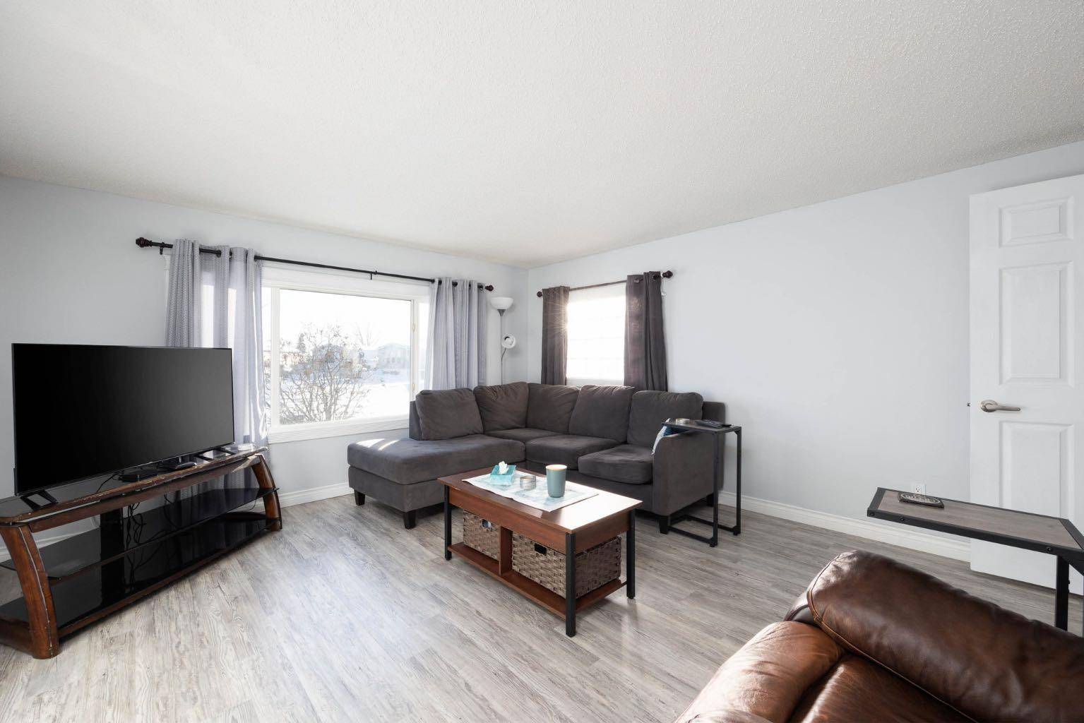 Fort Mcmurray, AB T9H2N1,120 Grecian PL