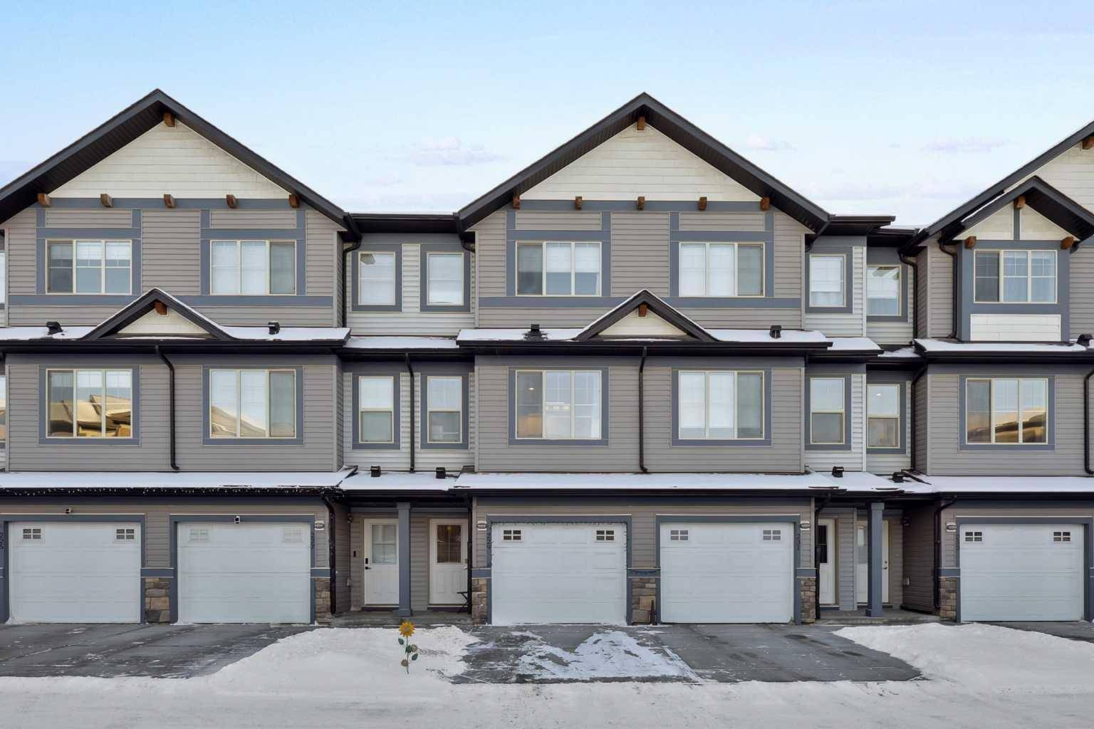 Calgary, AB T3R 0Z8,229 Sage Hill GRV NW