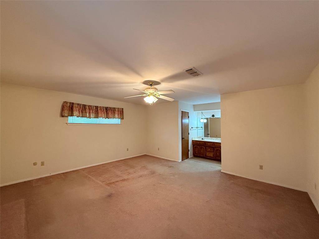 Celina, TX 75009,802 W Walnut Street W