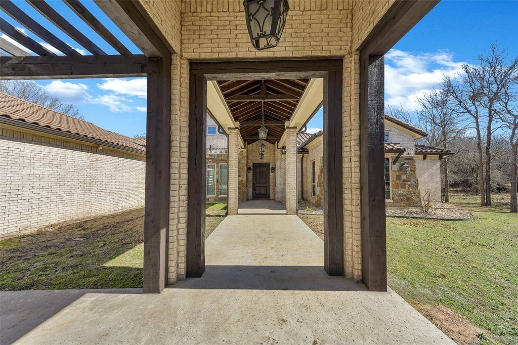 Lipan, TX 76462,329 Sugartree Circle