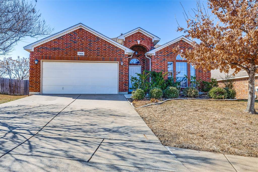 Arlington, TX 76002,7904 Roswell Court