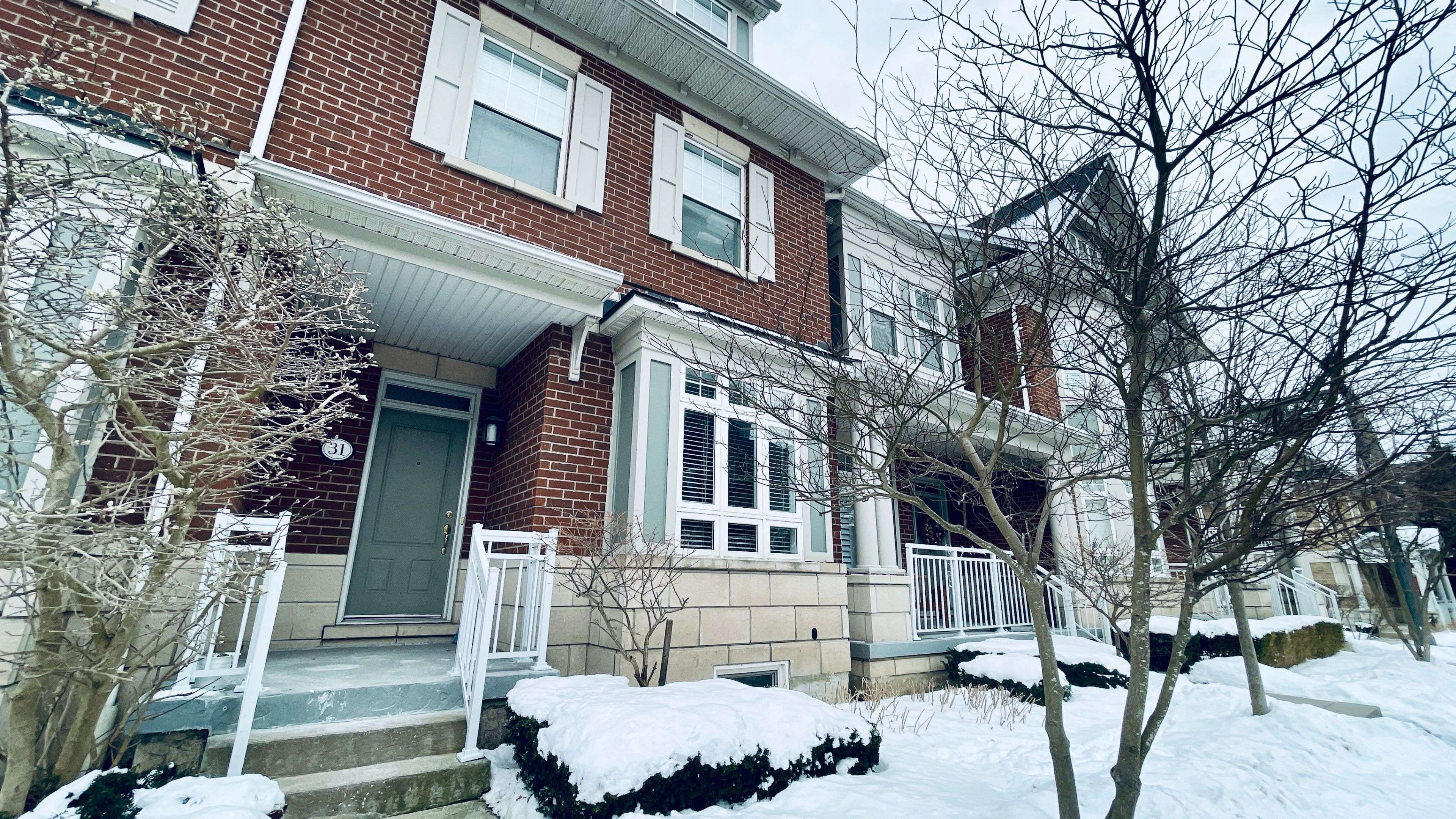 Mississauga, ON L5G 4T8,31 Compass WAY