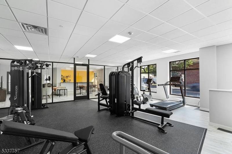 Dunellen Boro, NJ 08812,526 North Ave