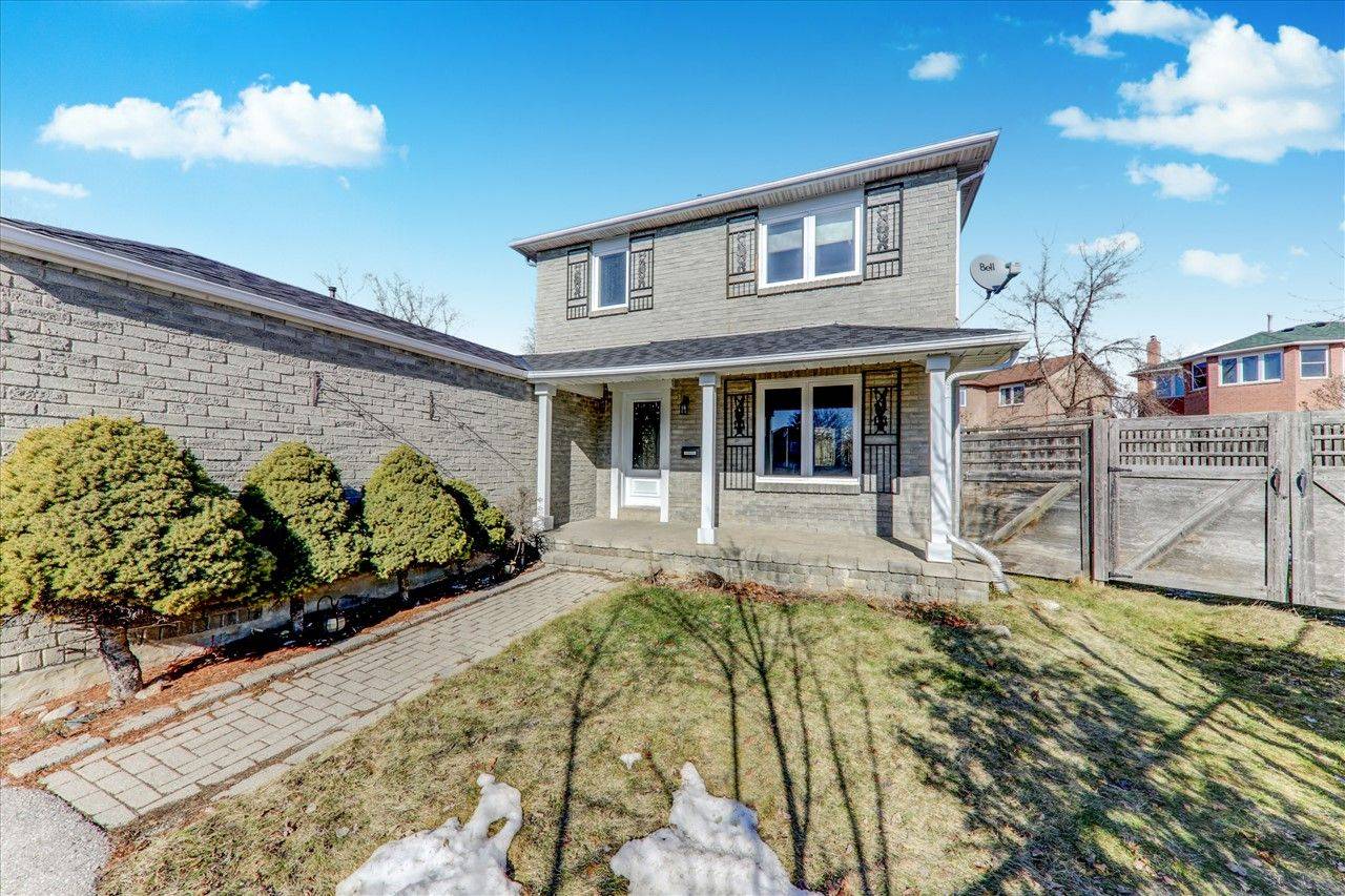 Pickering, ON L1V 3X4,662 Beckworth SQ