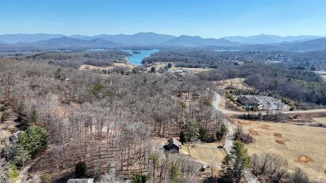 Hayesville, NC 28904,1072 McDonald Road